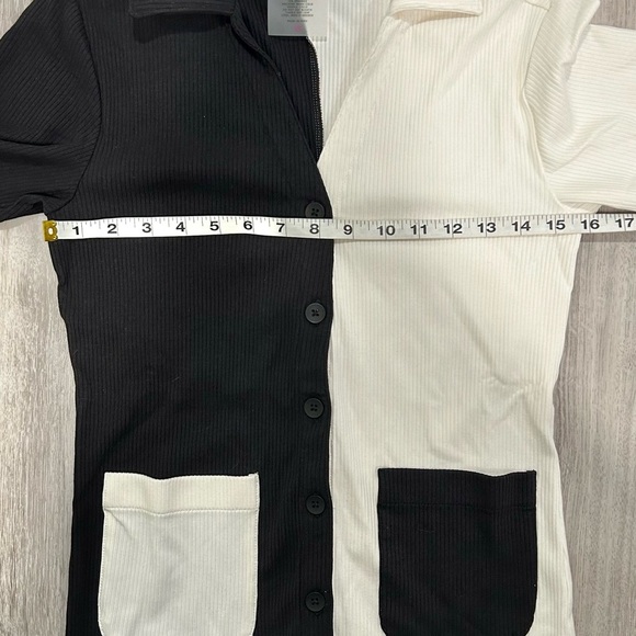 NWT Terez Ribbed Button Cardigan Sweater Black White Split Colorblock Size XS - Picture 3 of 5